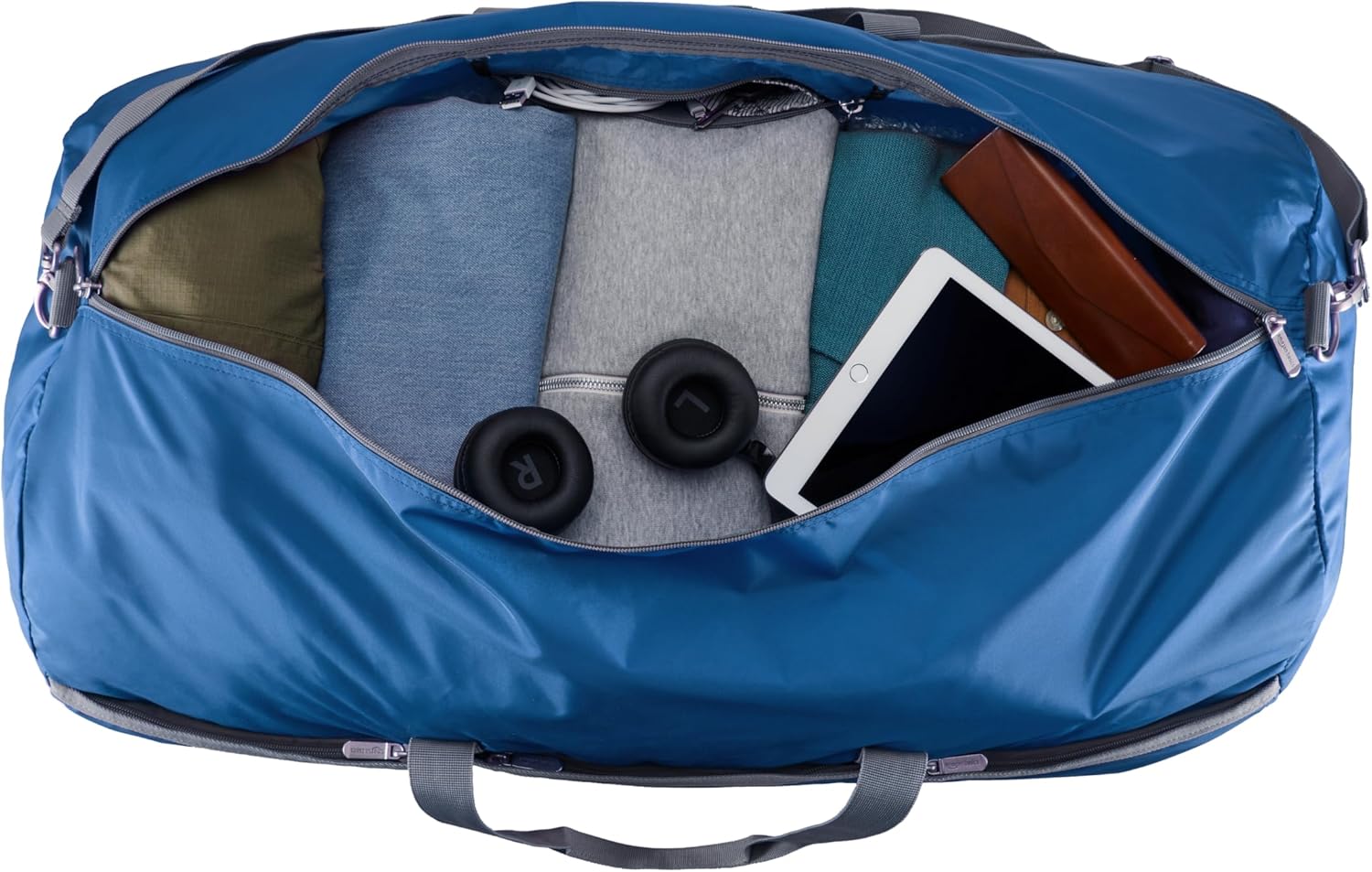 Amazon Basics Large Duffel Bag (100L) for Travel, Travel Bag, with Multiple Zippered Pockets, Lightweight yet Durable Nylon Material, 50-Pound Weight Capacity, Navy Blue, 32.4"L x 16.9"W x 16.9"H - Image 4